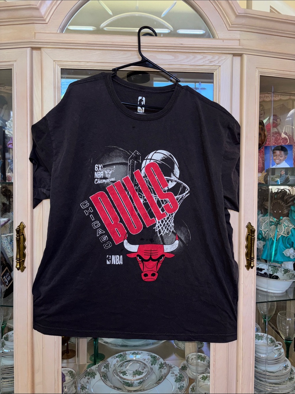 NBA Chicago Bulls Black Tee with Red Graphic Logo